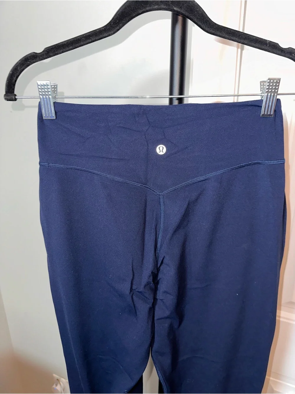 Lululemon Size 6 Women's Navy Jogger Pants